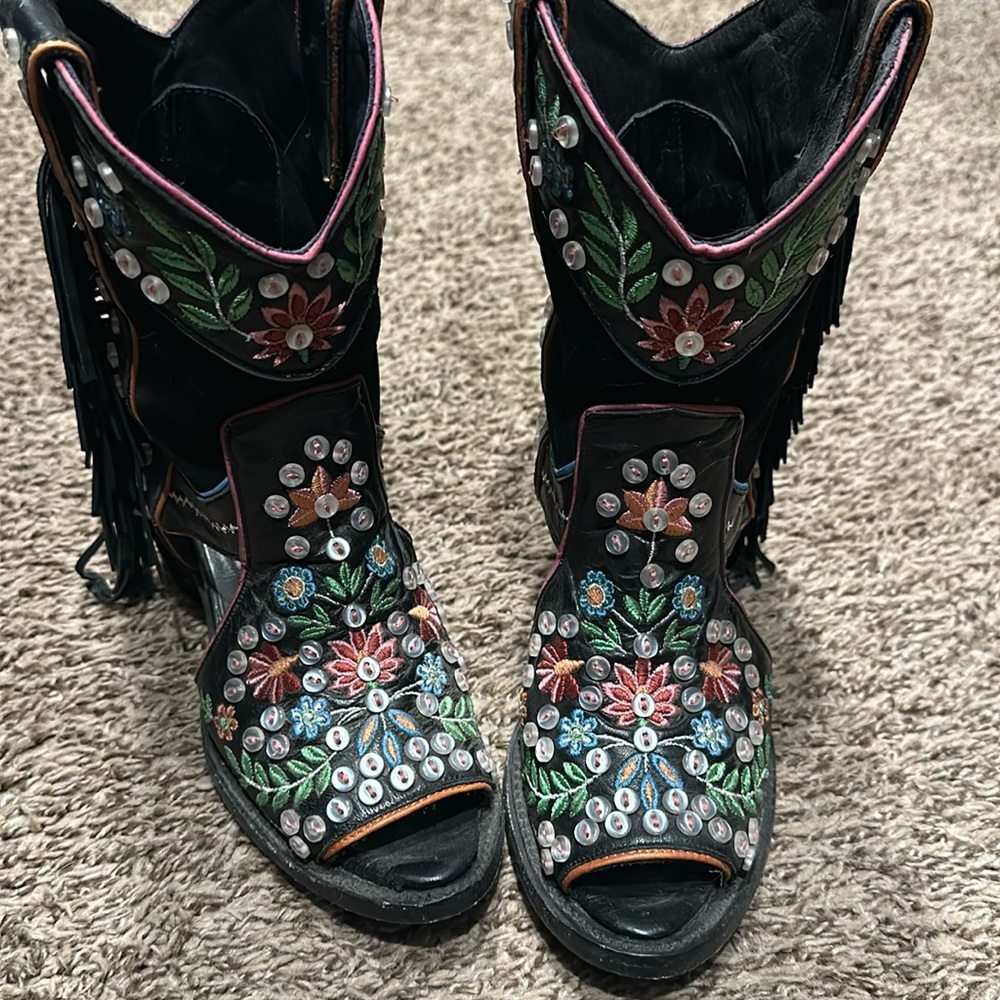Floral Embroidered Ankle Boots